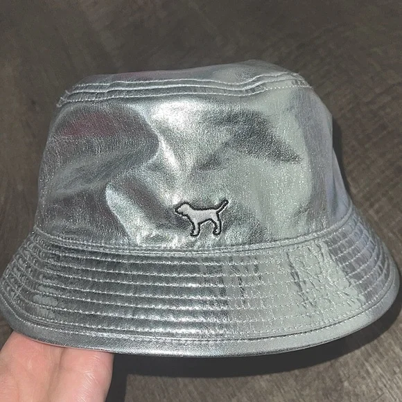 bucket hat - Picture 1 of 1